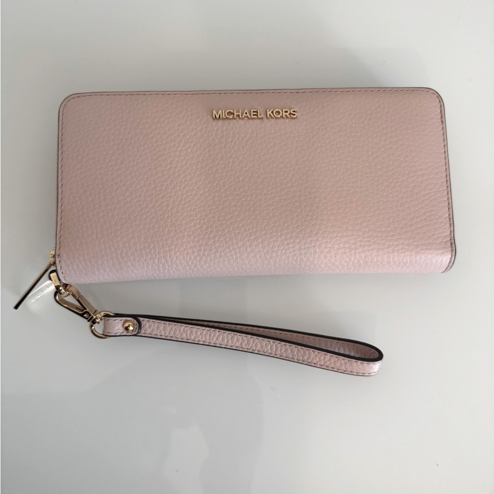 Michael Kors Soft Pink Wallet with Gold Hardware & Zipper